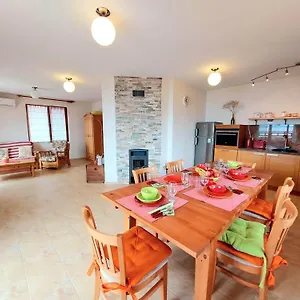 Vip In Apartament